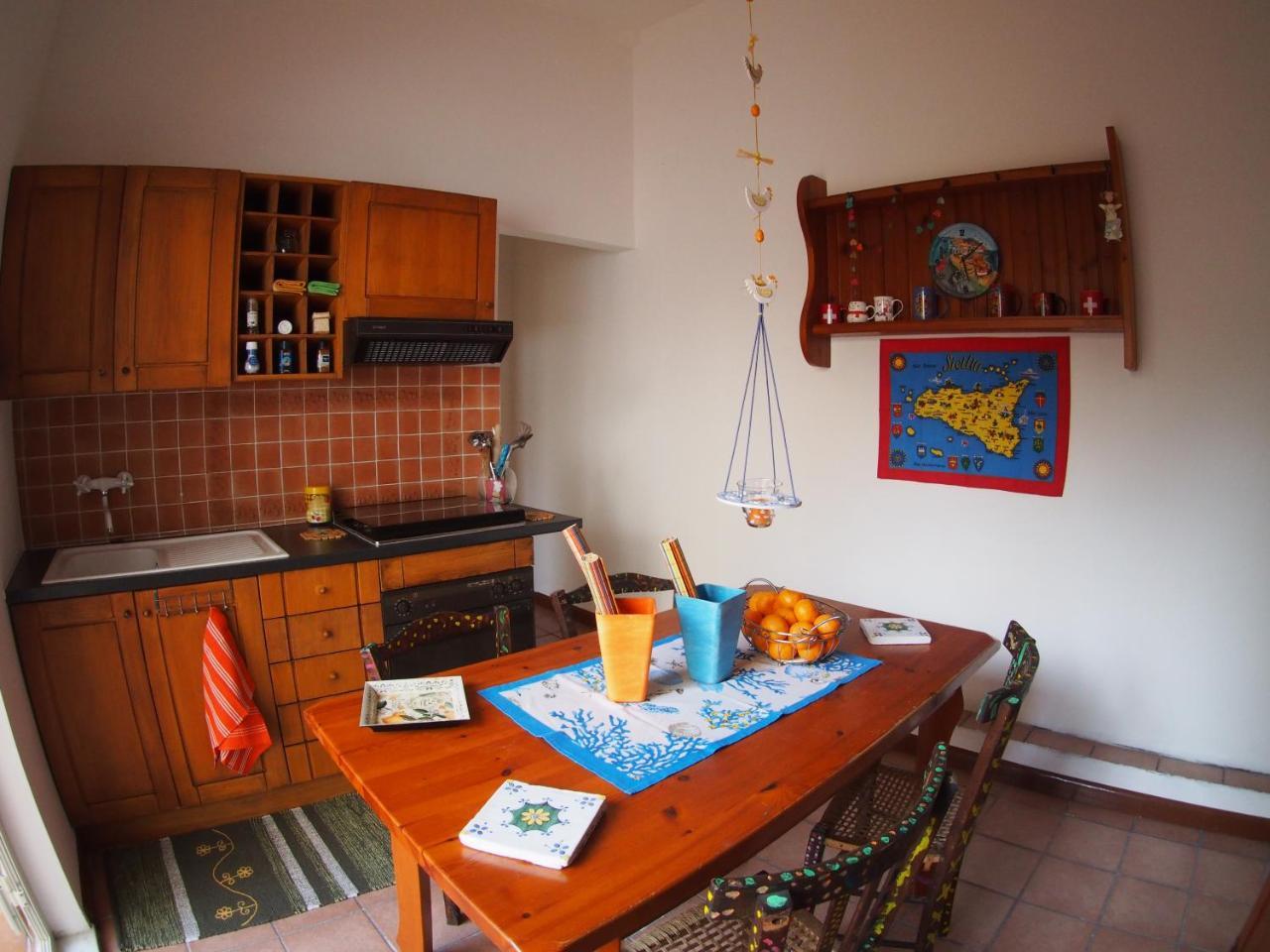 Casa Felice Nel Centro Storico, Ascensore E Terrazzo * Catania