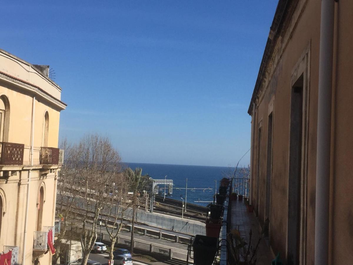 Casa Felice Nel Centro Storico, Ascensore E Terrazzo Catania